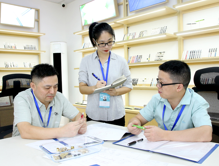 签字笔  美工笔  圆珠笔  蘸水笔 金笔  钢笔 定制笔  书法笔、签字笔  水妖  翎墨